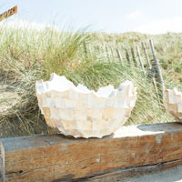 Кашпо Fleur Ami Coast Bowl White в уличном оформлении