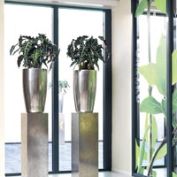 Кашпо Pandora Vase Silver в интерьере