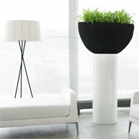 Кашпо River Oval Black в интерьере